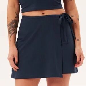 Girlfriend Collective Weekend Wrap Skort Size XS - Midnight